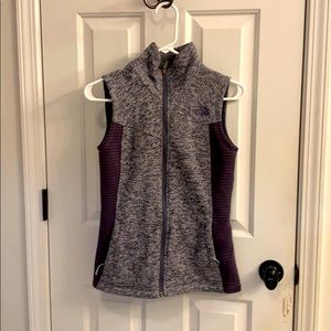 XS The North Face Vest